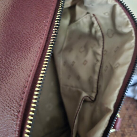 C Wonder -Woman`s NWT Burgundy Ever Speedy Satchel -Crossbody Handbag - Picture 8 of 10